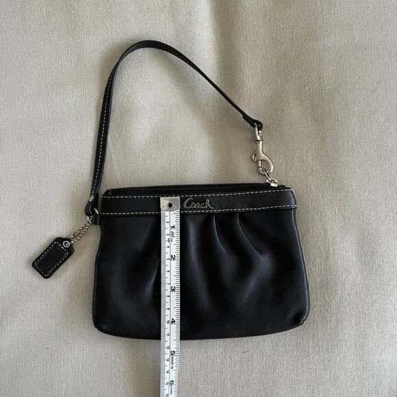 Coach Leather Wristlet Black - Picture 5 of 5